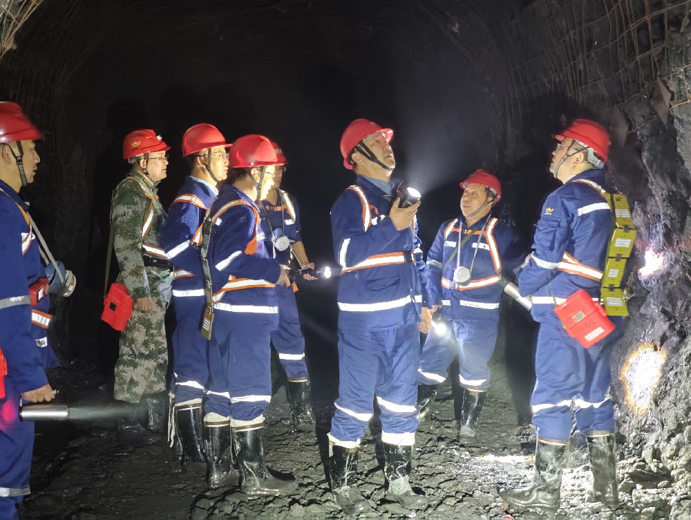 歲末督戰  開局啟新 ——招金有色領導赴貴州興達 開展年末檢查指導工作